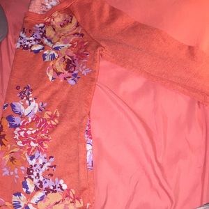 Floral shirt with cropped sleeves